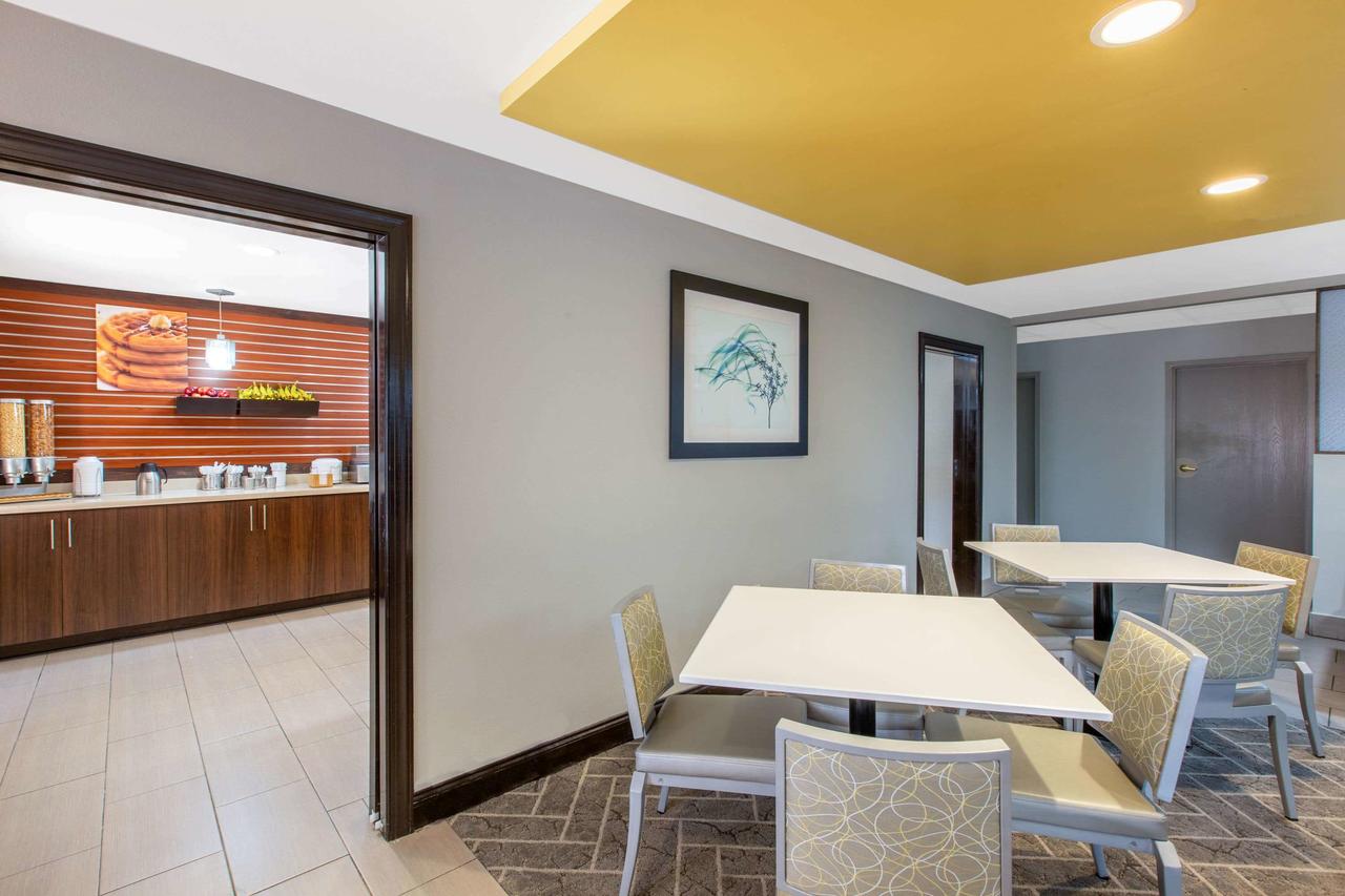 La Quinta Inn By Wyndham Pigeon Forge-Dollywood - thumb 10