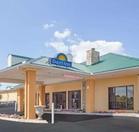 Days Inn by Wyndham Lenoir City - Accommodation San Jose