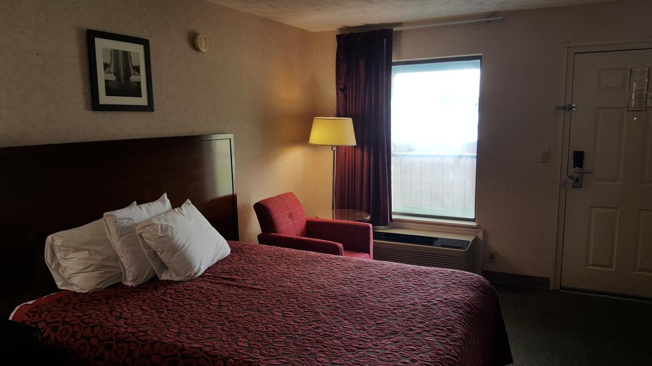 Days Inn By Wyndham Morristown - thumb 8