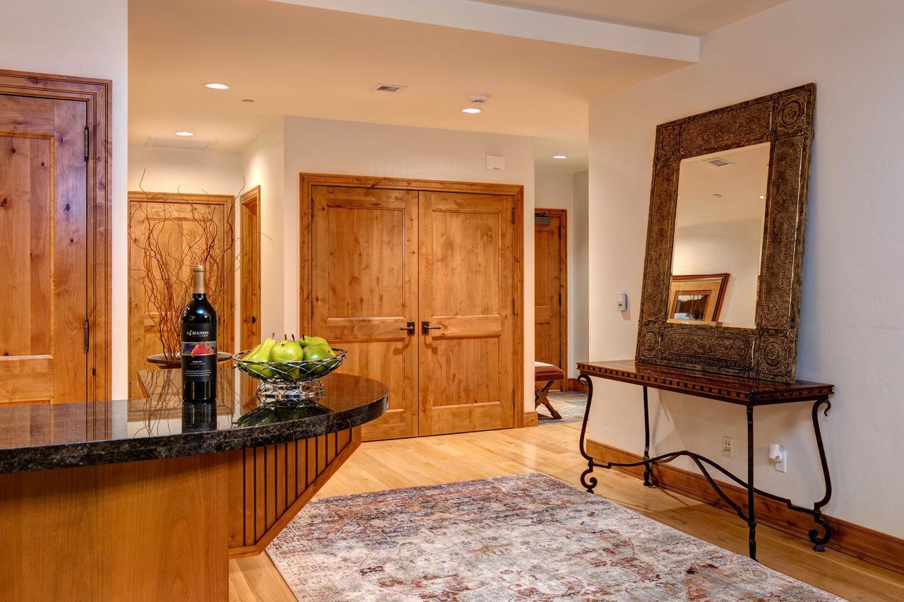 Abode On Empire Pass - thumb 7