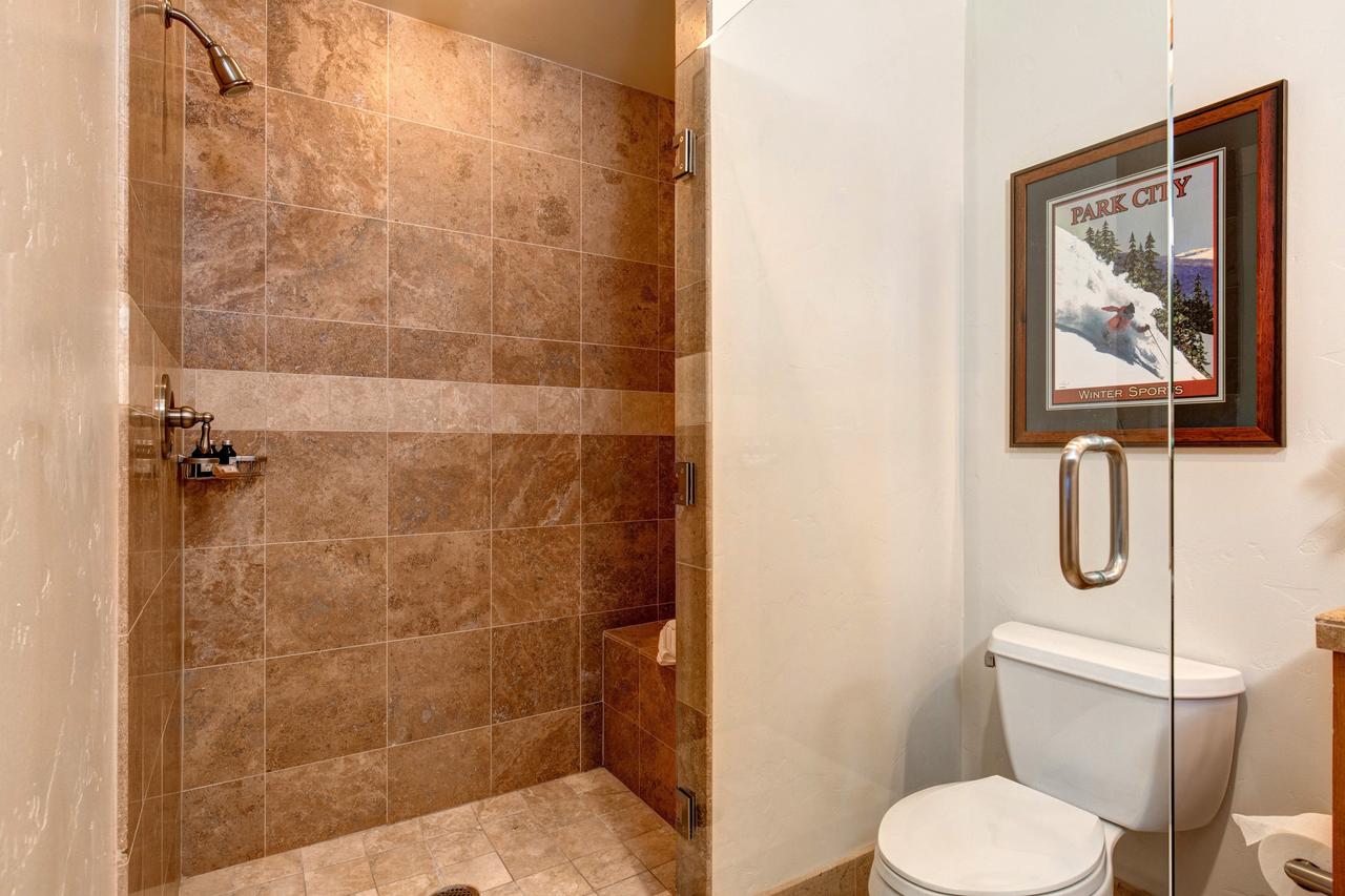 Abode On Empire Pass - thumb 27