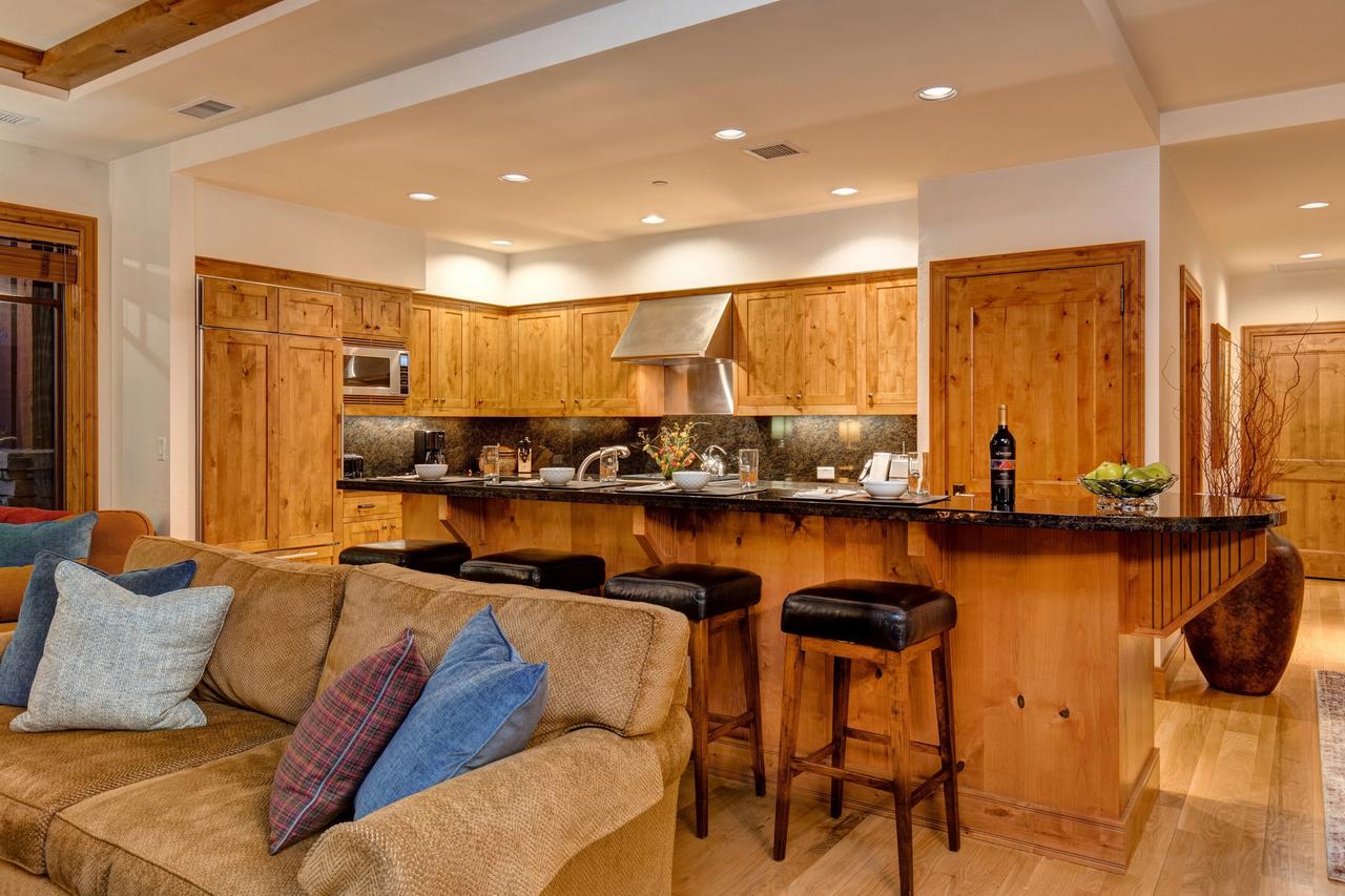 Abode On Empire Pass - thumb 10