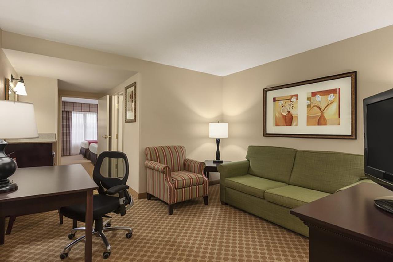 Country Inn & Suites By Radisson, Princeton, WV - thumb 3
