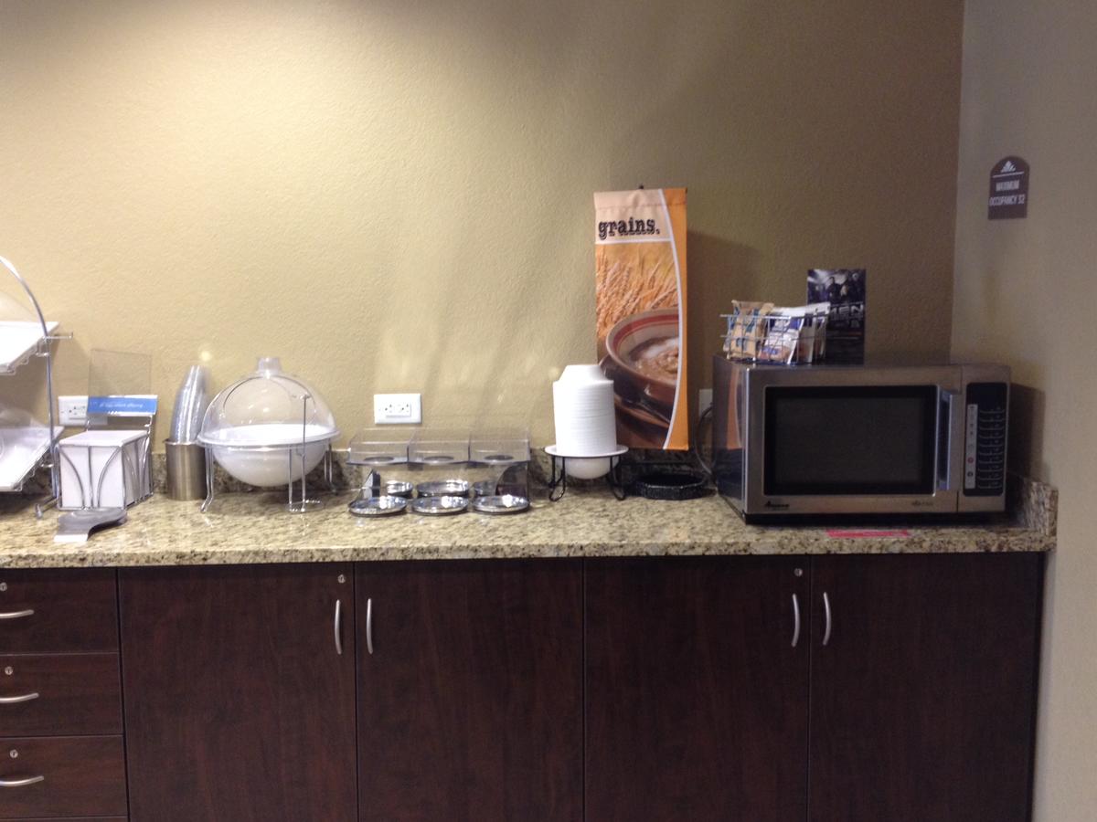 Microtel Inn & Suites By Wyndham Mineral Wells/Parkersburg - thumb 13