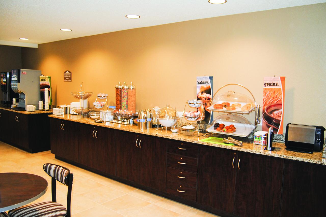 Microtel Inn & Suites By Wyndham Mineral Wells/Parkersburg - thumb 26