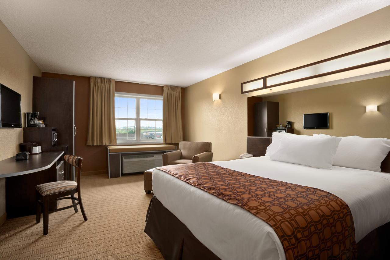 Microtel Inn & Suites By Wyndham Mineral Wells/Parkersburg - thumb 25
