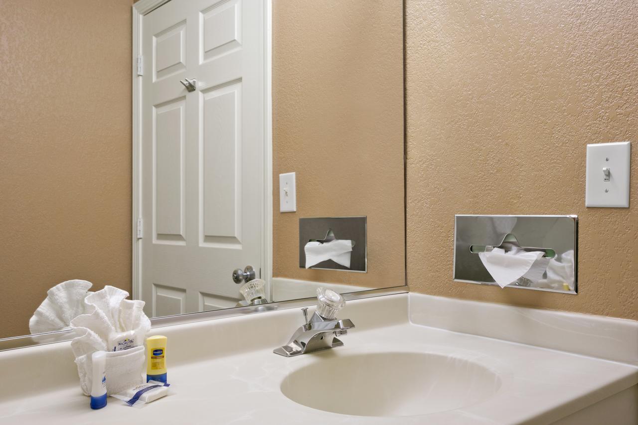 Microtel Inn & Suites By Wyndham Mineral Wells/Parkersburg - thumb 19