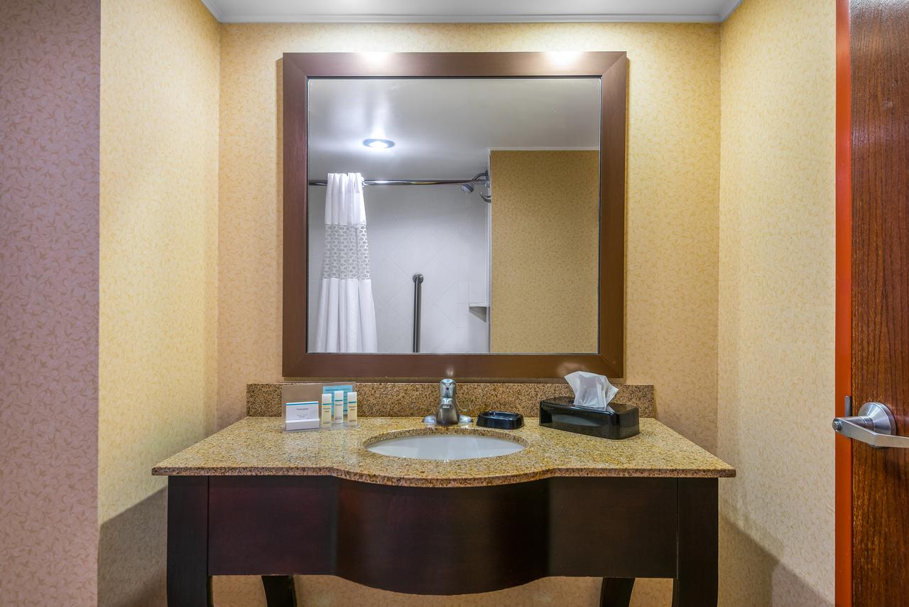 Hampton Inn Parkersburg/Mineral Wells - thumb 15