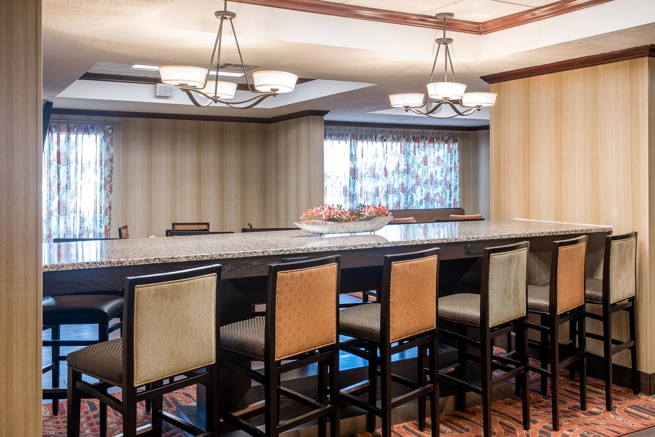 Hampton Inn Parkersburg/Mineral Wells - thumb 6