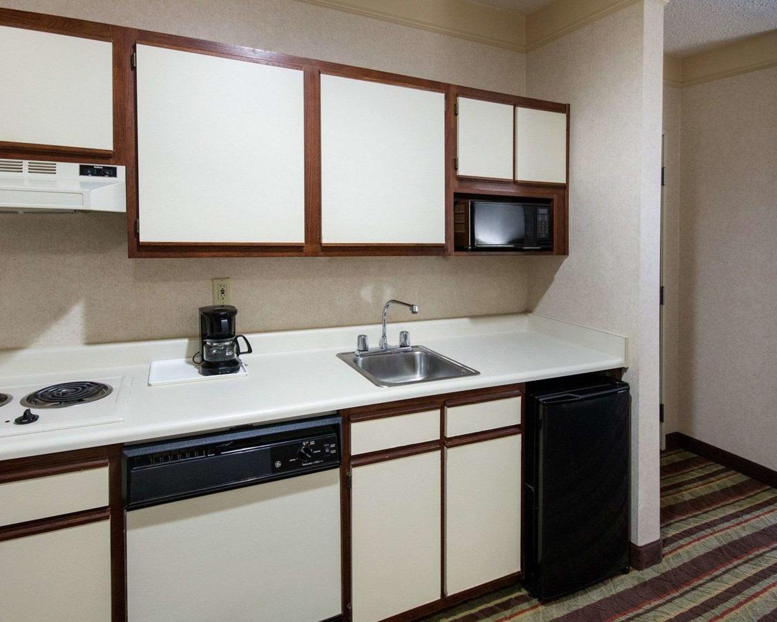 Comfort Suites Parkersburg South - thumb 34