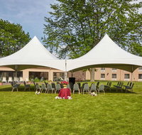 Howard Johnson Plaza by Wyndham Madison - Accommodation San Jose