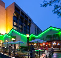 Radisson Hotel Milwaukee West - Accommodation San Jose