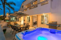 734 - Mission Beach Delight II Accommodation San Jose