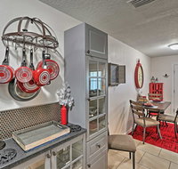 'Octopus Suite' on Melbourne Beach with Deck  Views - Accommodation San Jose