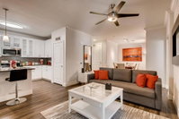 FV2 2BR/2.5 Bath with Pool Gym Parking  More Across From Mall  5 miles To Downtown Accommodation San Jose