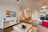 FV3 Stylish San Diego 2BR/2BTH With Pool Gym Parking  More 10 minutes from Downtown Accommodation San Jose