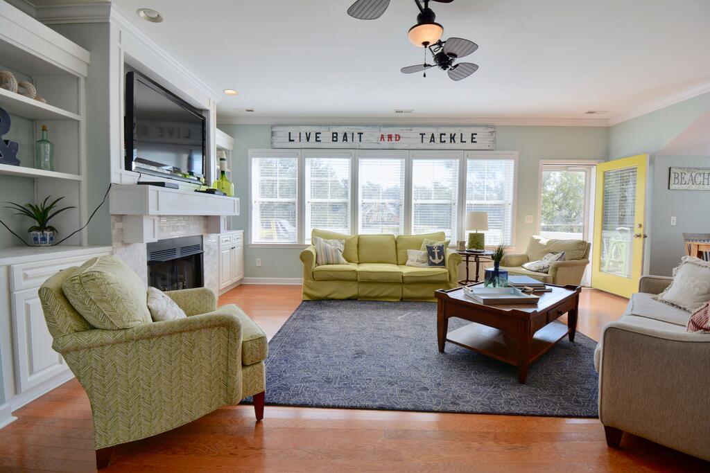 1 Block To Beach! Ocean-View Oak Island Estate Home - thumb 2