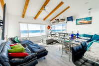 120-OCEANFRONT Penthouse 5 Accommodation San Jose