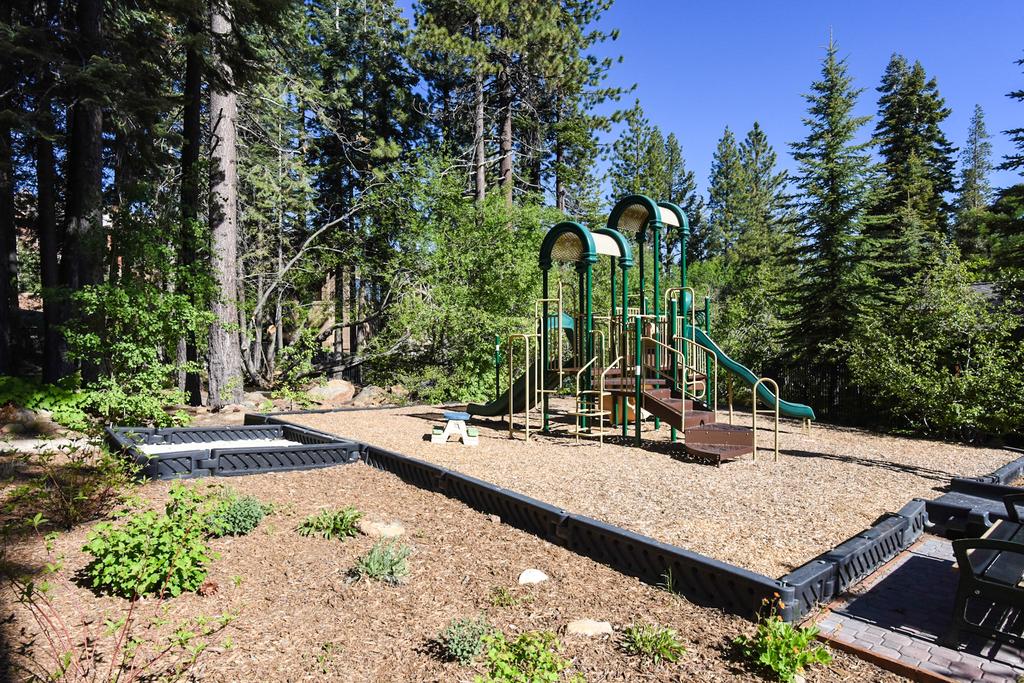 3130 Aspen Grove - thumb 2