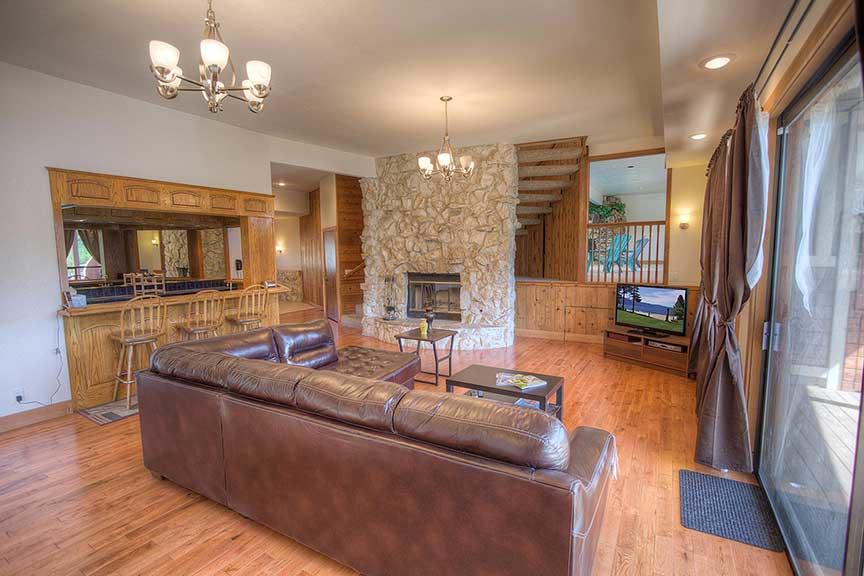 569 Lucerne Home - thumb 2