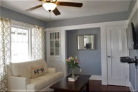 Adorable Craftsman Close to Downtown plus Parking Accommodation San Jose