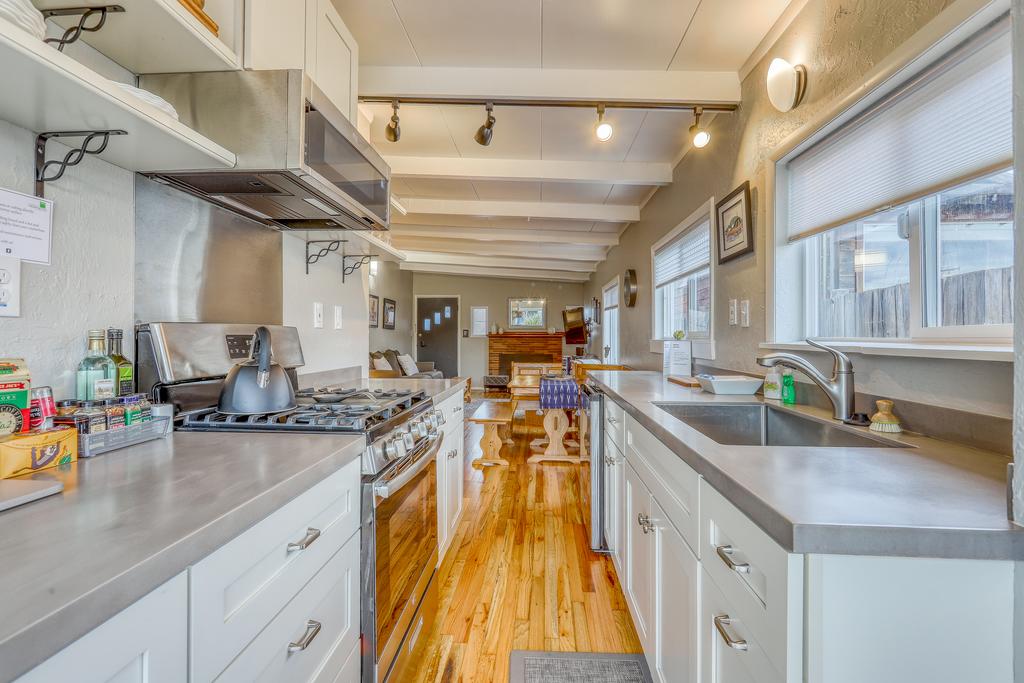 Allegra's Cottage - thumb 2