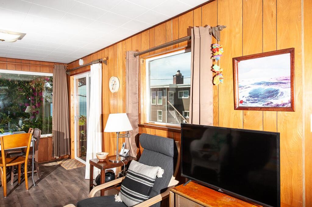 Aster Cabin - thumb 1