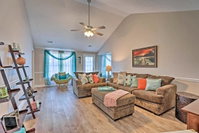Beach-Themed Retreat - 10 Mi to Downtown Charleston Accommodation San Jose