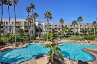 Beachfront Oceanside Condo with Pool  Hot Tub Accommodation San Jose