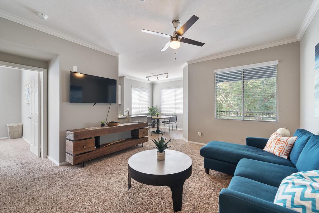 Beautiful Oceanside Flat + Pool + Gym - thumb 2