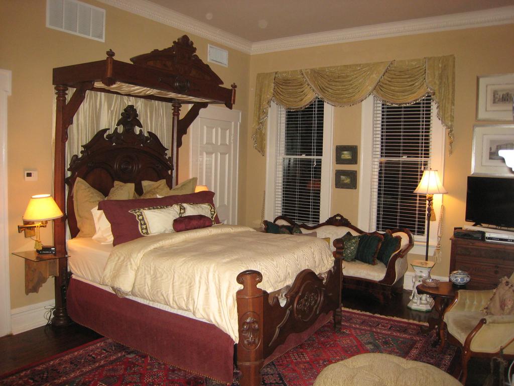 Belle Oaks Inn - thumb 2