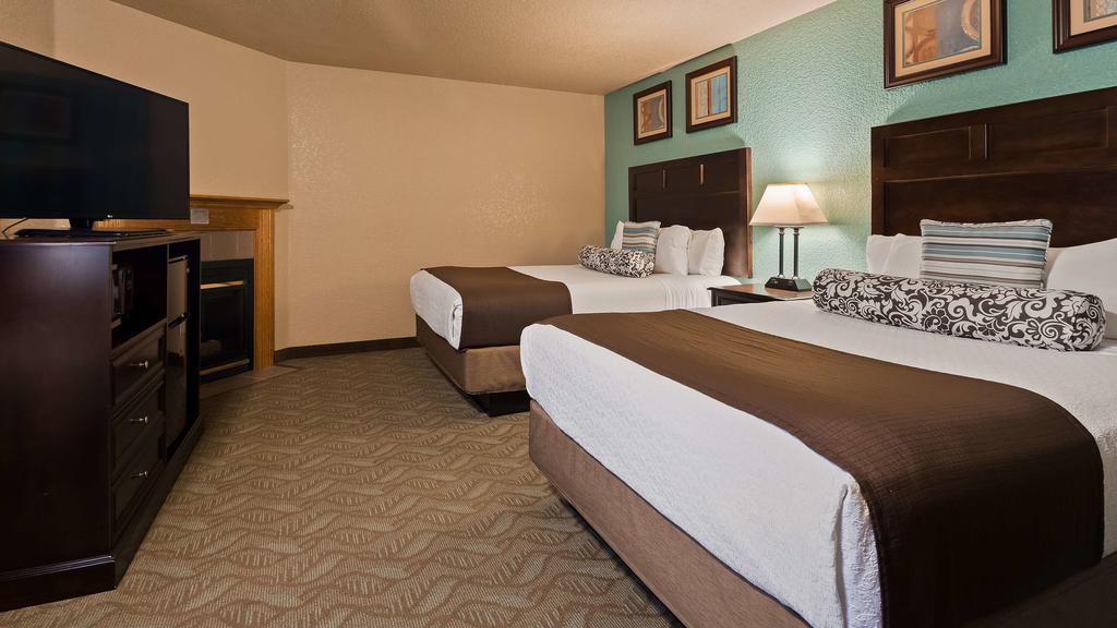 Best Western Plus Bayshore Inn - thumb 2