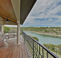 Chardonnay Haus on Lake Travis - Accommodation San Jose