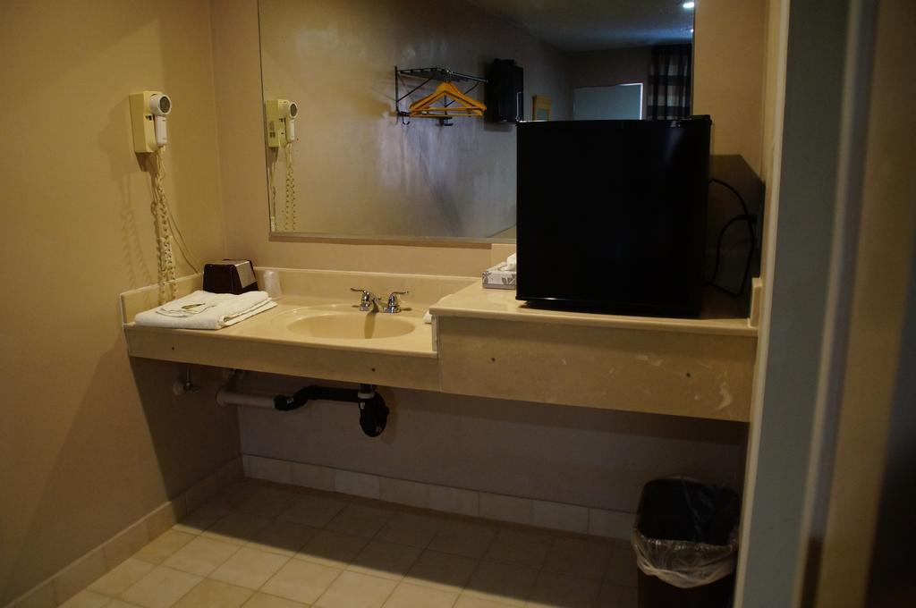 City Center Motel - thumb 1