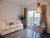 Coastal Chic in the Gaslamp District with Pool Indoor Parking Accommodation San Jose