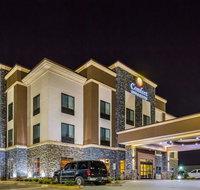Comfort Inn  Suites Moore - Oklahoma City - Accommodation San Jose
