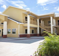Days Inn  Suites by Wyndham Gonzales - Accommodation San Jose