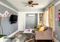 Eclectic Home a Few Minutes to Downtown Long Beach Accommodation San Jose