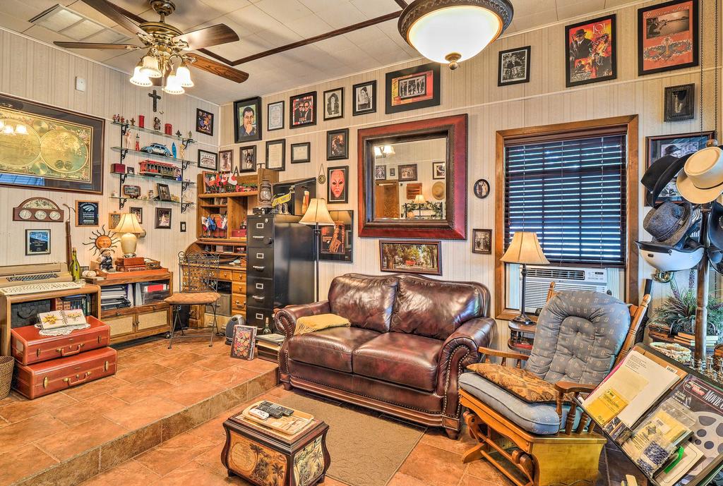Eclectic Villa With Hot Tub Less Than 2 Mi To The River Walk - thumb 2