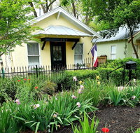 Elm Street Cottage - 2 blocks to Downtown Square - Accommodation San Jose