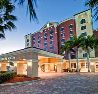 Embassy Suites Fort Myers - Estero - Accommodation San Jose