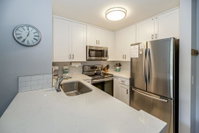 F204 - Cozy Seaview Condo Accommodation San Jose