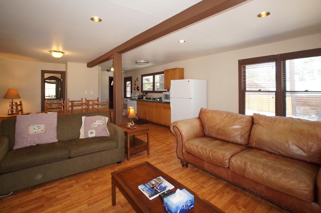 Fox N Bear Cottages - thumb 3
