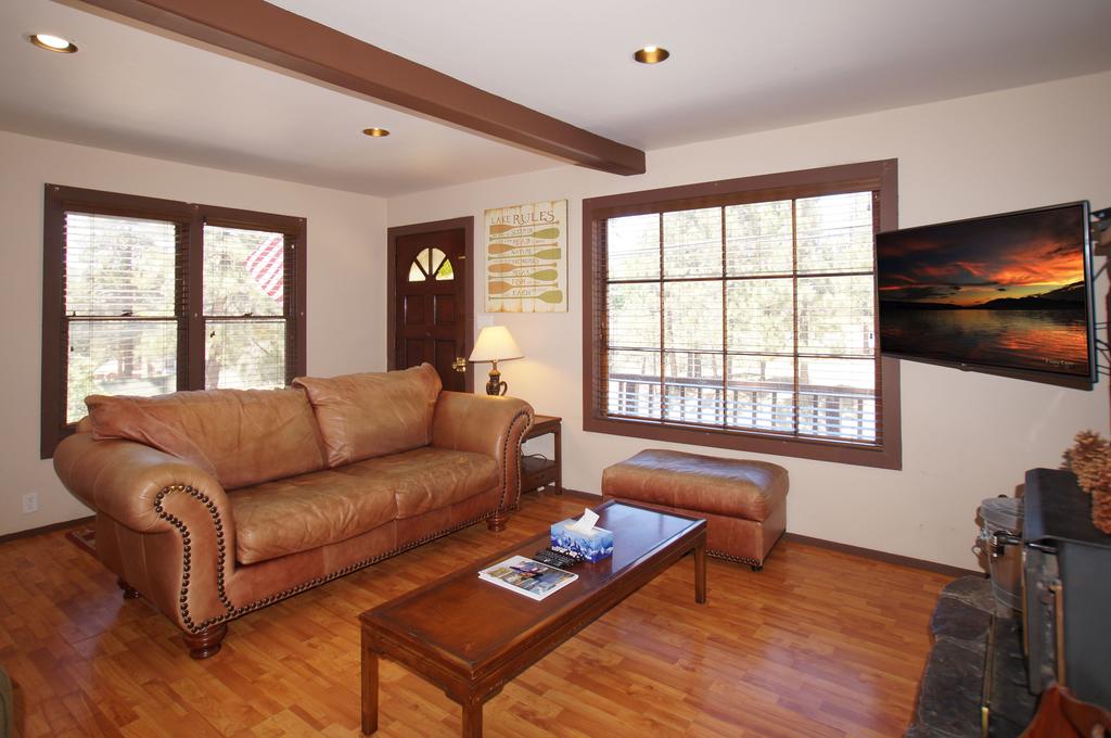 Fox N Bear Cottages - thumb 2