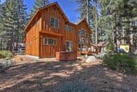 Gorgeous South Lake Tahoe Home with Private Hot Tub Accommodation San Jose