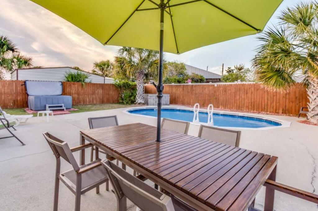 Gulf View Home - Private Pool And Hot Tub! - thumb 3