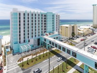 Hampton Inn  Suites Panama City Beach-Beachfront Accommodation San Jose