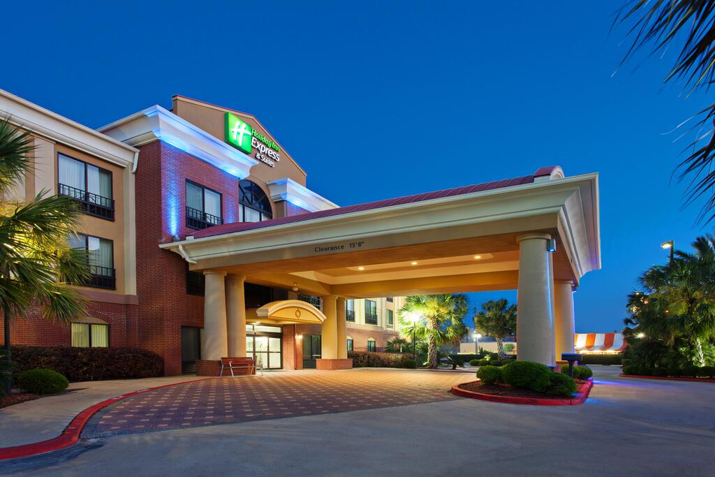 Holiday Inn Express & Suites Wharton - thumb 0