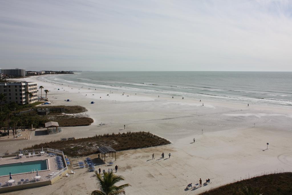 Jamaica Royale 802 Updated And Great Views! - thumb 2