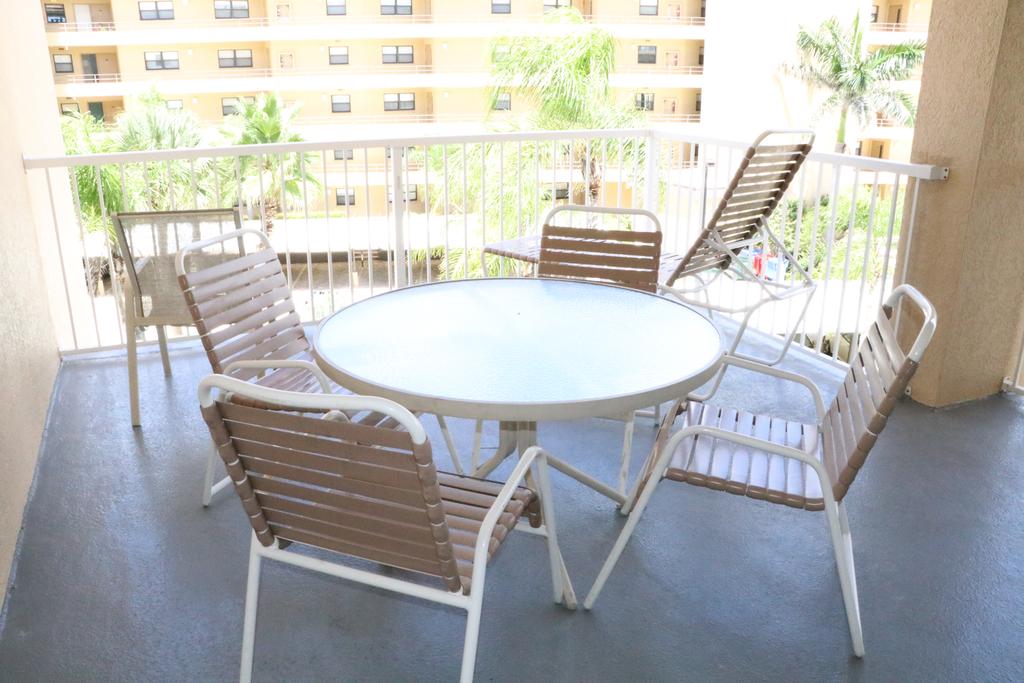 Jamaica Royale T43 Nice Updates & Great Views! - thumb 3